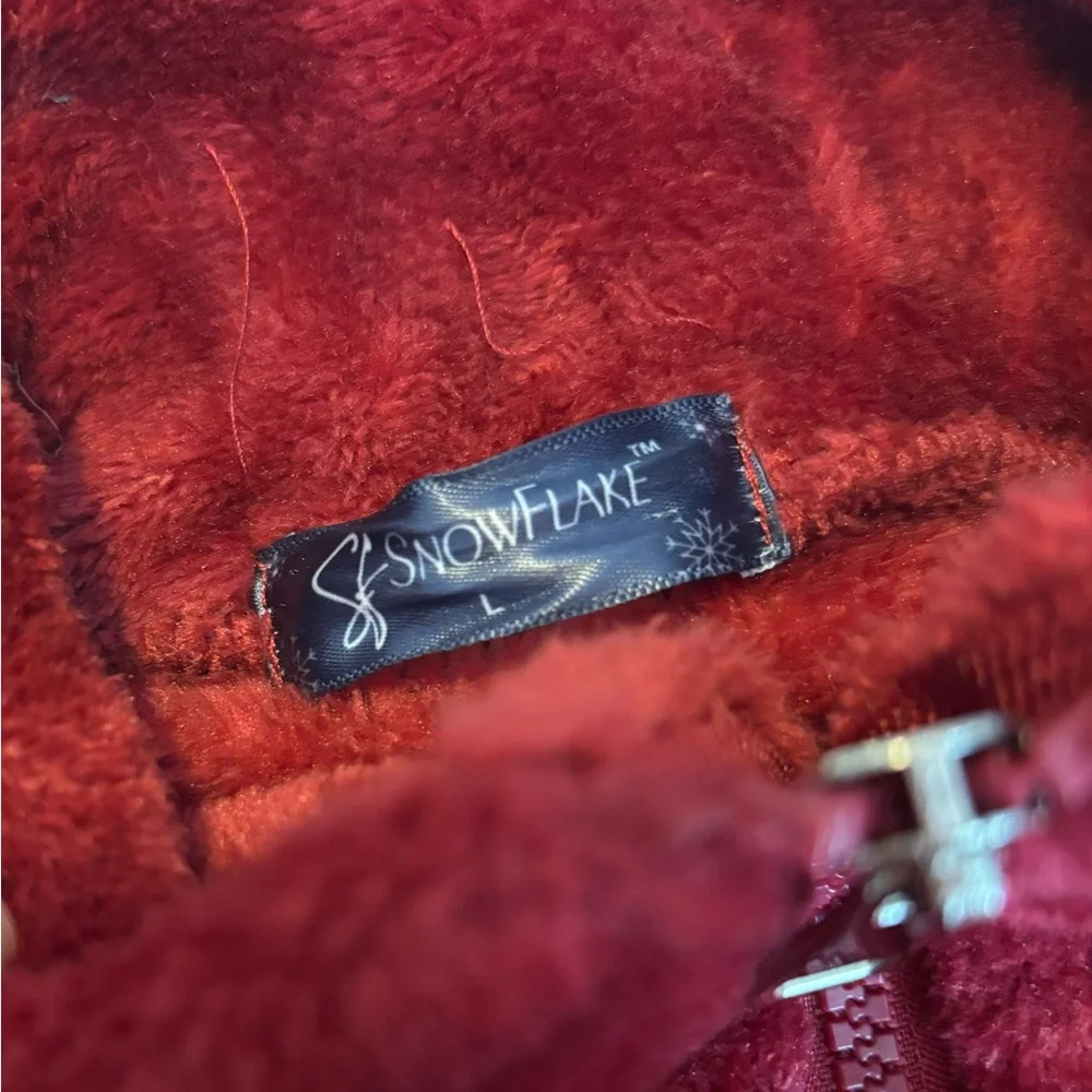 Red fuzzy turtle neck sweater - Picture 2 of 3